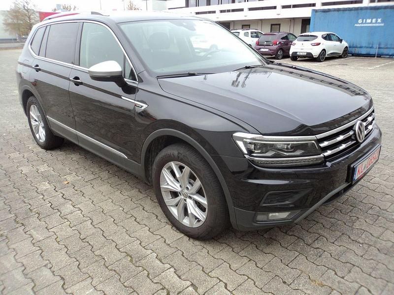Schwarz Gebraucht 2020 VW Tiguan Allspace SUV | 18.200 € (Fairer Preis) - Bild 1/4
