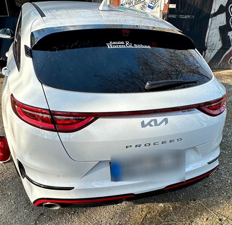 Gebraucht Kia ProCeed GT 204 PS (150 kW) 2024 Weiß Kombi