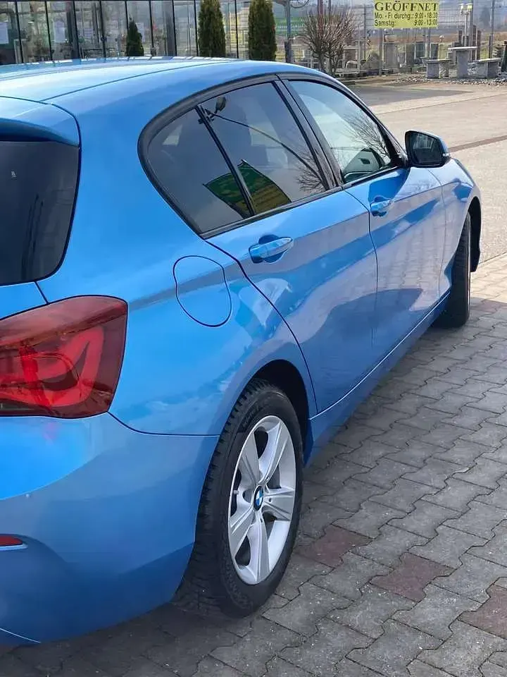 Gebraucht BMW 118 Sport Line 136 PS (100 kW) 2018 Blau Kleinwagen