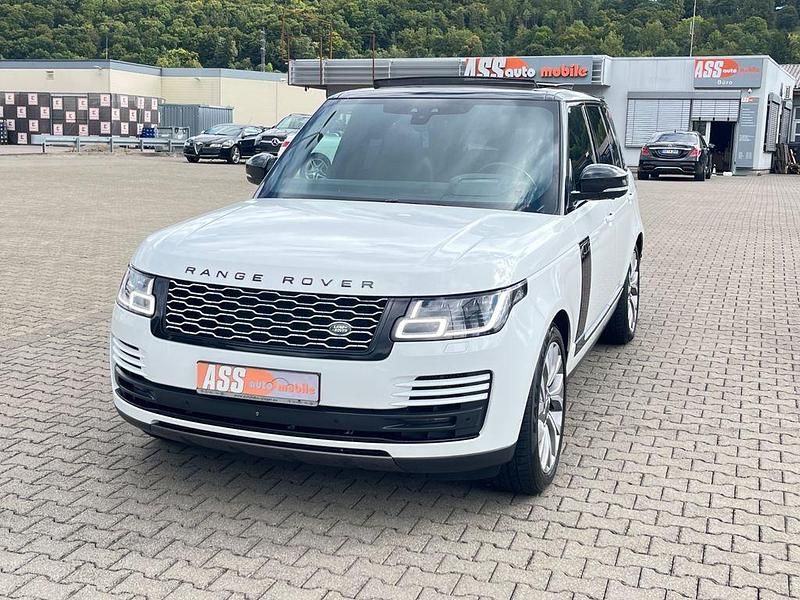 Weiß Gebraucht 2018 Land Rover Range Rover Vogue SUV | 35.900 € (Fairer Preis) - Bild 1/4