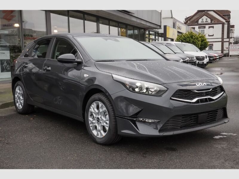 Gebraucht Kia Ceed Vision 140 PS (102 kW) 2024 Schwarz Kleinwagen