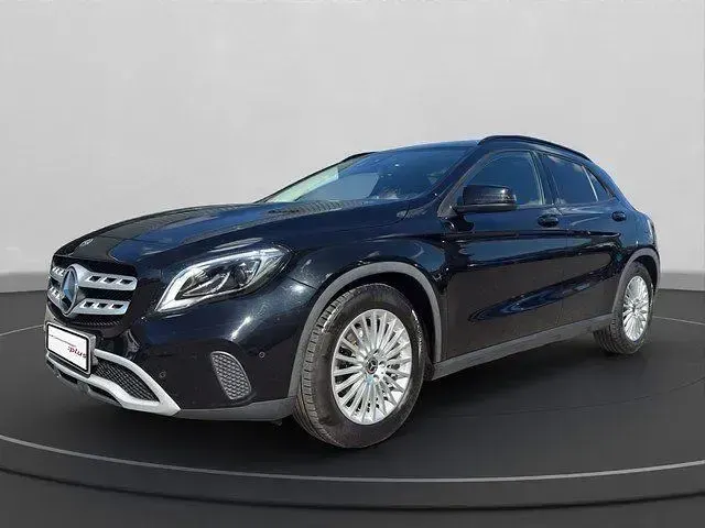 Gebraucht Mercedes GLA220 Business 184 PS (135 kW) 2018 Schwarz SUV