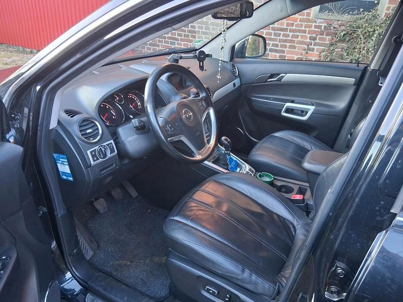 Gebraucht Opel Antara 163 PS (119 kW) 2014 Schwarz SUV