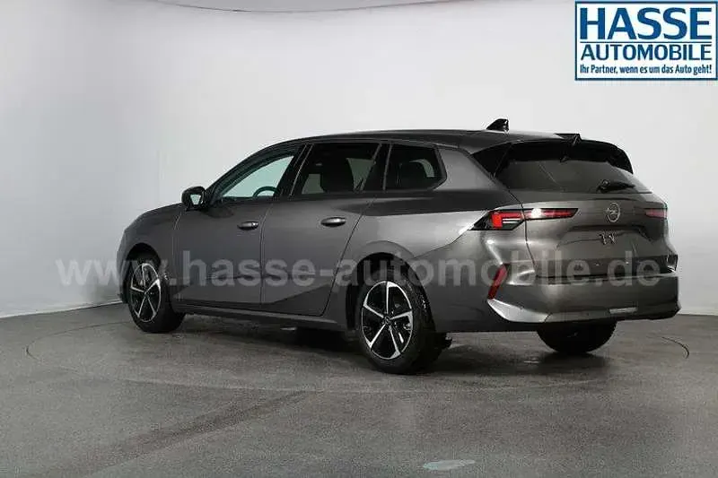 Gebraucht Opel Astra Edition 131 PS (96 kW) 2024 Grau Kombi