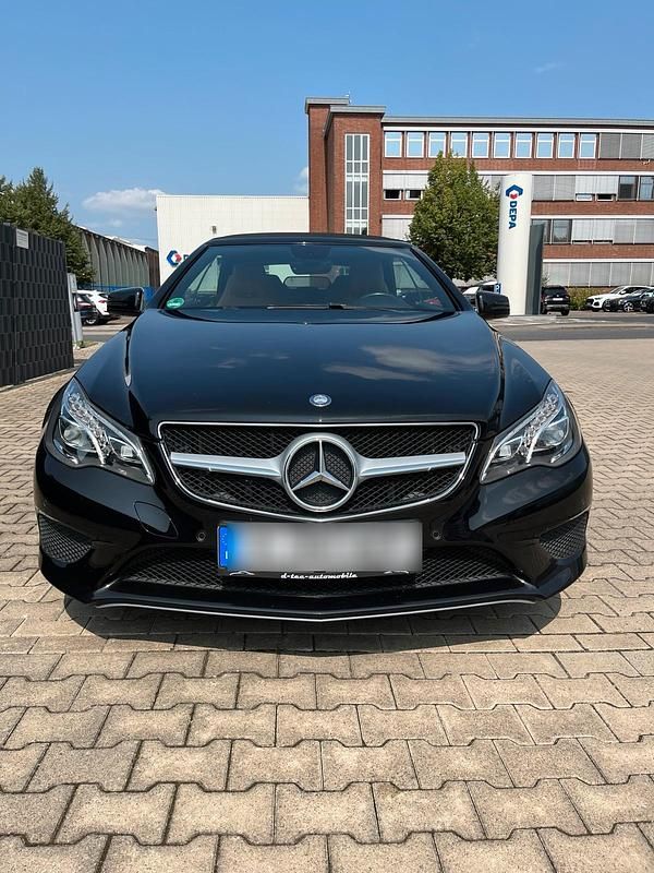 Schwarz Gebraucht 2014 Mercedes E250 Cabrio | 18.999 € (Fairer Preis) - Bild 1/4