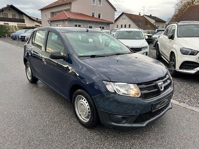 Blau Gebraucht 2015 Dacia Sandero Essentiel Kleinwagen | 2.990 € (Superpreis) - Bild 1/4