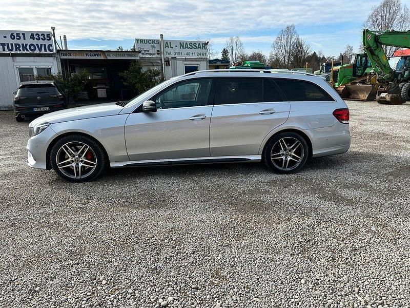 Gebraucht Mercedes E350 Avantgarde 252 PS (185 kW) 2014 Silber Kombi