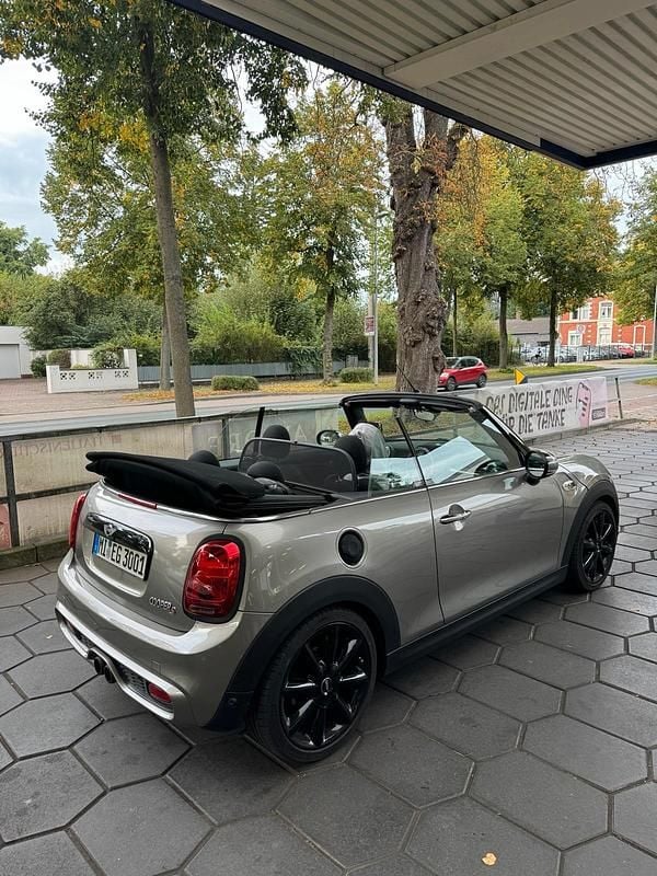 Grau Gebraucht 2016 Mini Cooper S Cabriolet Cabrio | 16.900 € (Fairer Preis) - Bild 1/4