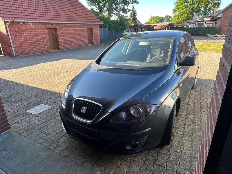 Grau Gebraucht 2012 Seat Altea Van / Kleinbus | 1.799 € (Superpreis) - Bild 1/4