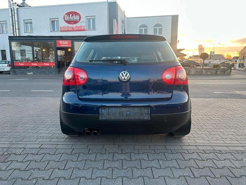 Gebraucht VW Golf V Comfortline 150 PS (110 kW) 2007 Blau Limousine