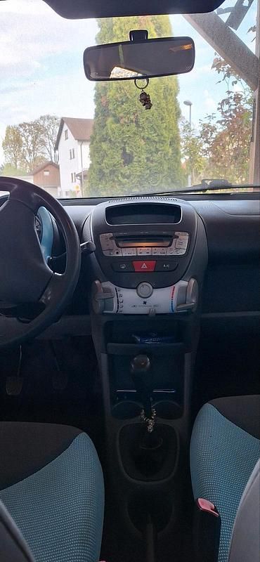 Gebraucht Peugeot 107 68 PS (50 kW) 2008 Schwarz Kleinwagen