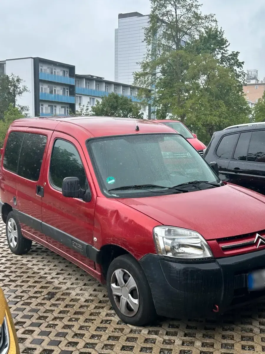 Gebraucht Citroën Berlingo 75 PS (55 kW) 2007 Rot Van / Kleinbus