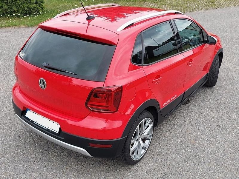 Gebraucht VW Polo Cross 105 PS (77 kW) 2015 Rot Kleinwagen
