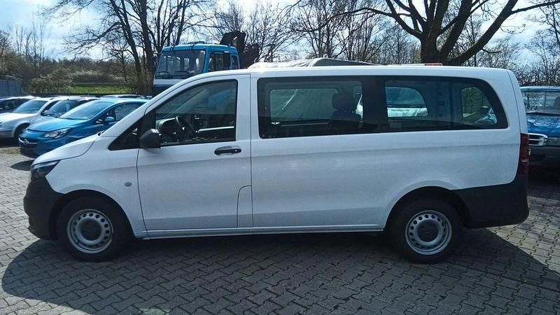 Gebraucht Mercedes Vito 114 PS (83 kW) 2018 Arktikweiß Van
