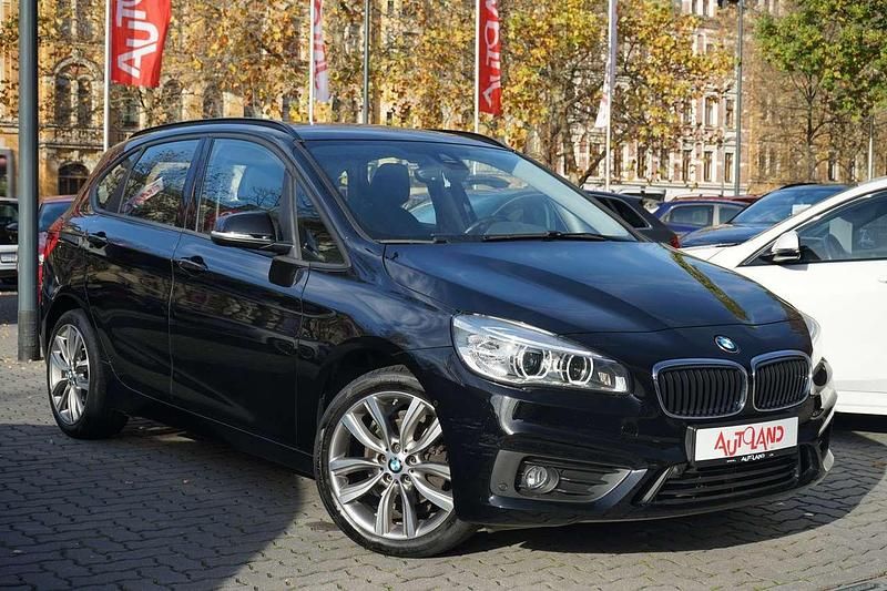 Gebraucht BMW 218 Advantage 150 PS (110 kW) 2018 Schwarz Van / Kleinbus