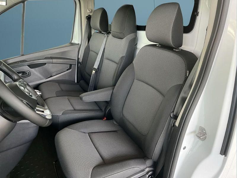 Gebraucht Nissan Primastar 150 PS (110 kW) 2024 Weiß Van / Kleinbus