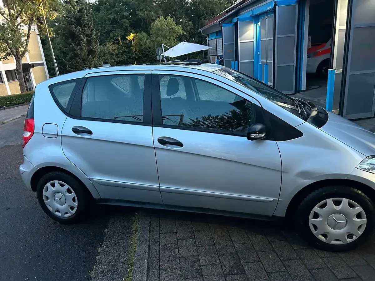 Gebraucht Mercedes A150 95 PS (69 kW) 2005 Silber Kleinwagen