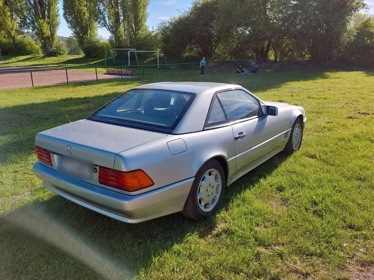 Second-hand Mercedes SL320 232 CP (170 kW) 1994 Argintiu Cabrio