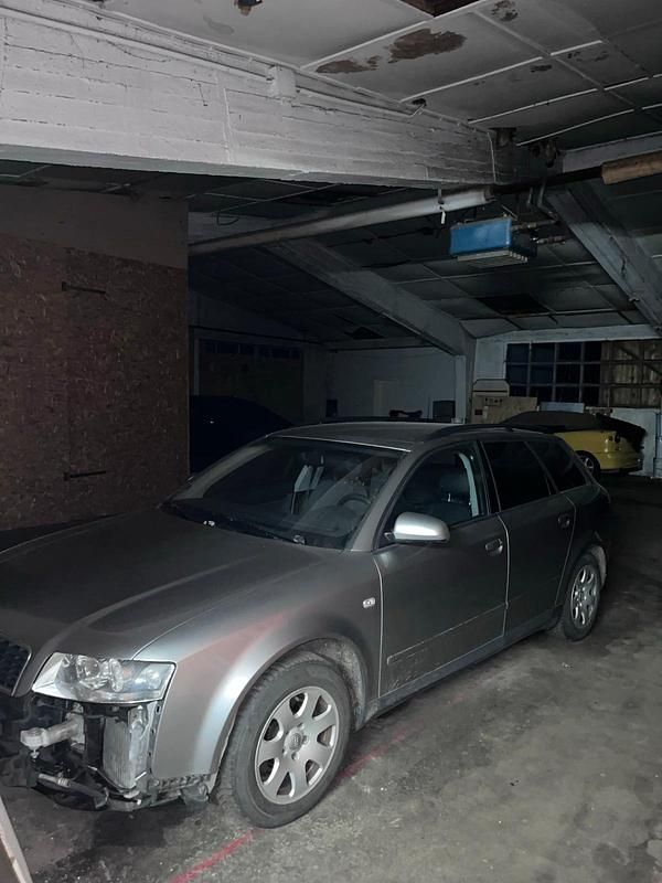 Second-hand Audi A4 150 CP (110 kW) 2001 Argintiu Break