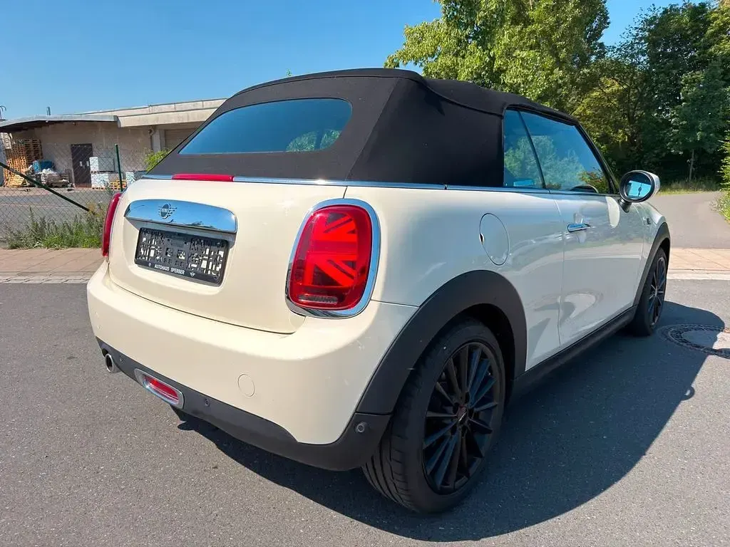 Gebraucht Mini Cooper 136 PS (100 kW) 2020 Weiß Kleinwagen