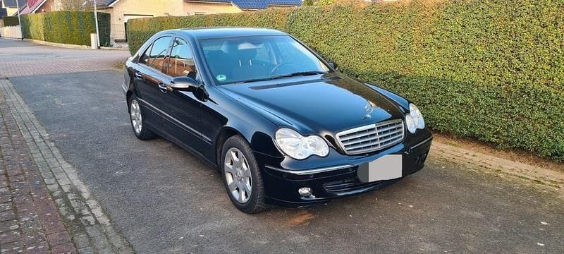 Gebraucht Mercedes C220 Elegance 150 PS (110 kW) 2007 Schwarz Limousine