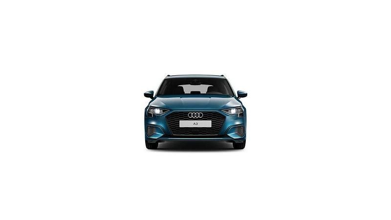 Gebraucht Audi A3 Ambiente 150 PS (110 kW) 2022 Atollblau metallic Limousine
