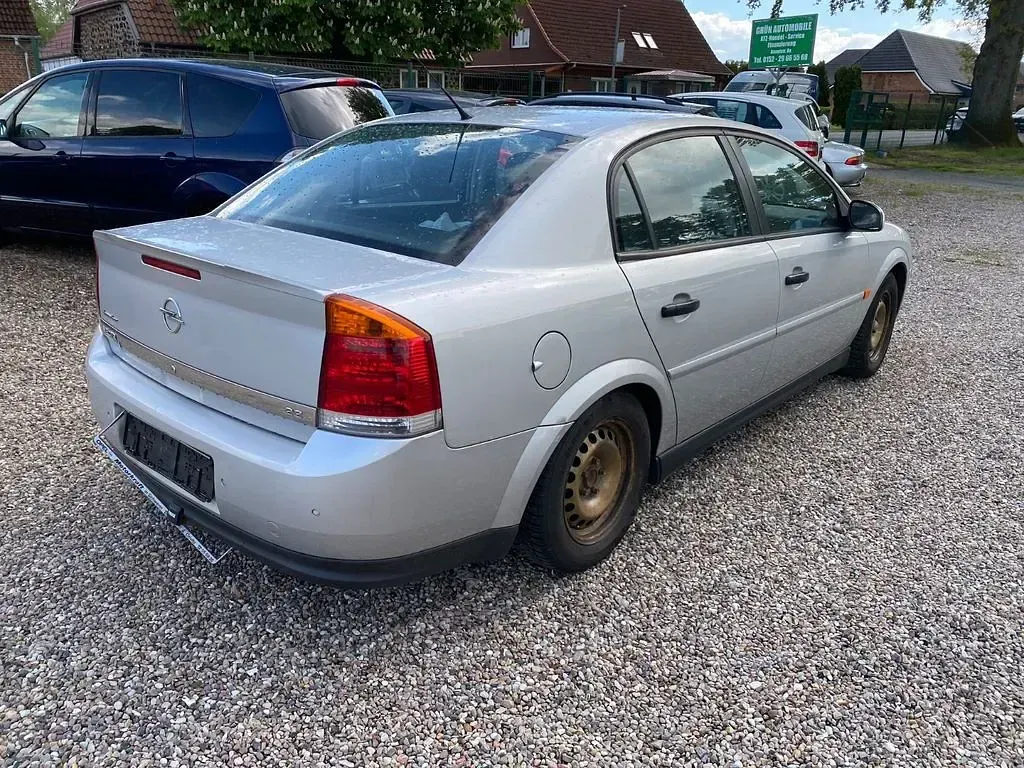 Gebraucht Opel Vectra 147 PS (108 kW) 2003 Silber Limousine