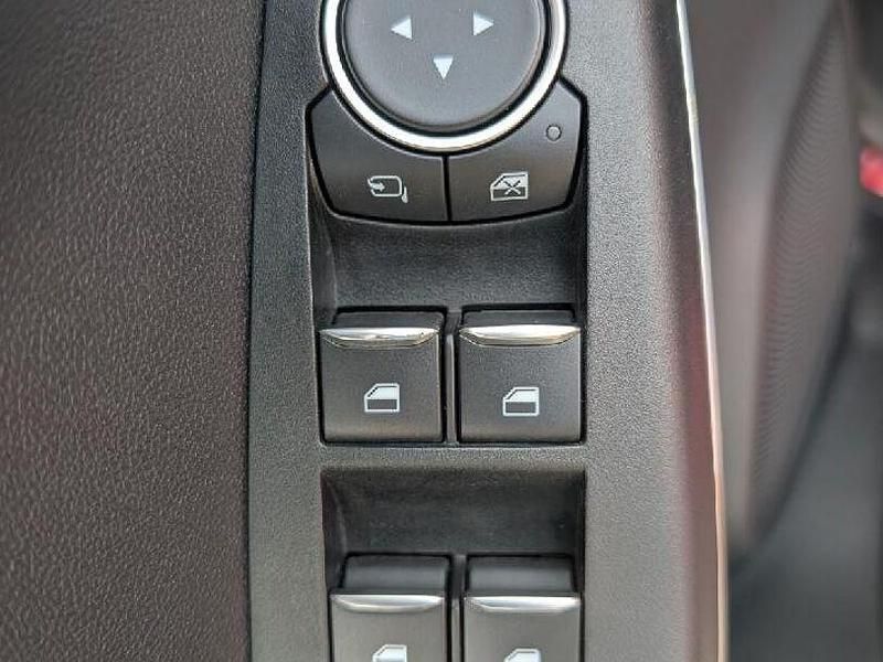 Gebraucht Ford Puma ST-Line 125 PS (91 kW) 2020 Fantastic red tc (metallic) SUV