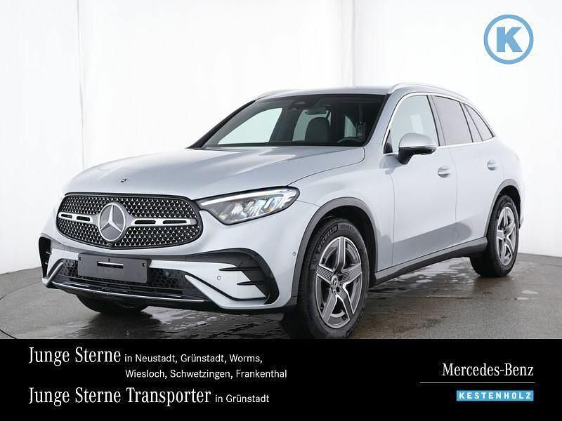 Hightechsilber Gebraucht 2024 Mercedes GLC200 AMG SUV | 56.990 € (Fairer Preis) - Bild 1/4
