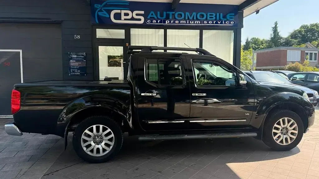 Gebraucht Nissan Navara 231 PS (169 kW) 2014 Schwarz Pickup