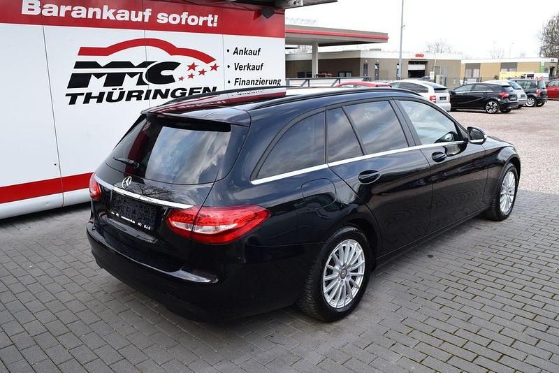 Gebraucht Mercedes C220 170 PS (125 kW) 2015 Schwarz Kombi