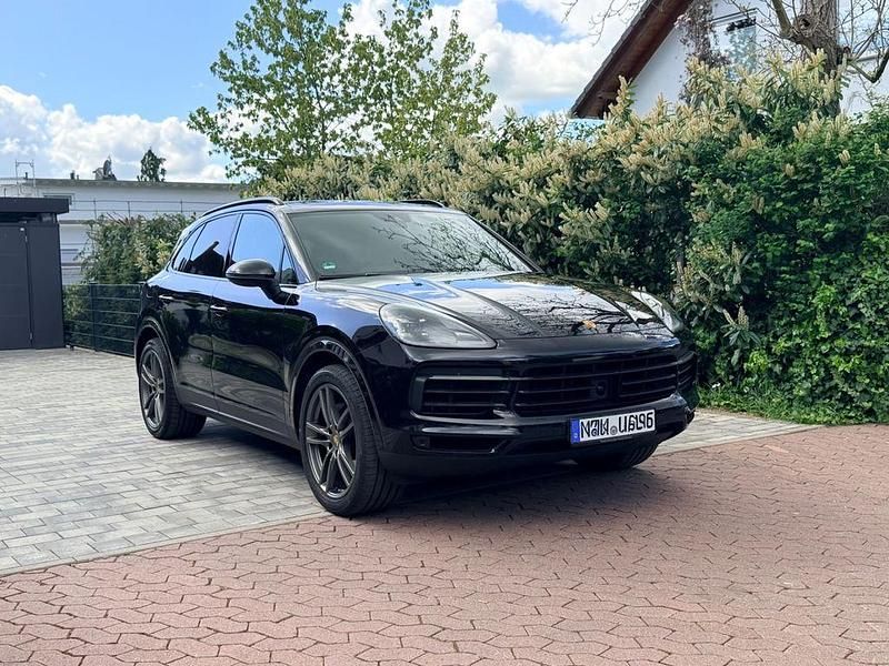Second-hand Porsche Cayenne 340 CP (250 kW) 2021 Negru SUV