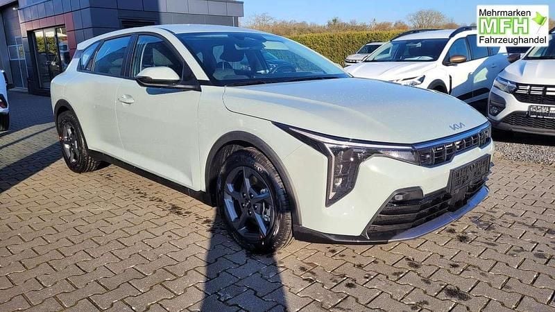 Neu Kia K4 Vision 150 PS (110 kW) 2026 Fiery red metallic Limousine