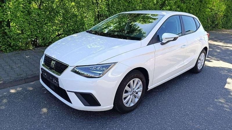 "candy" weiss Gebraucht 2019 Seat Ibiza Style Kleinwagen | 10.690 € (Fairer Preis) - Bild 1/4