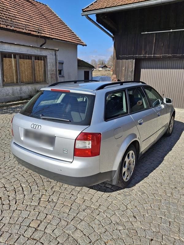 Gebraucht Audi A4 150 PS (110 kW) 2002 Silber Kombi