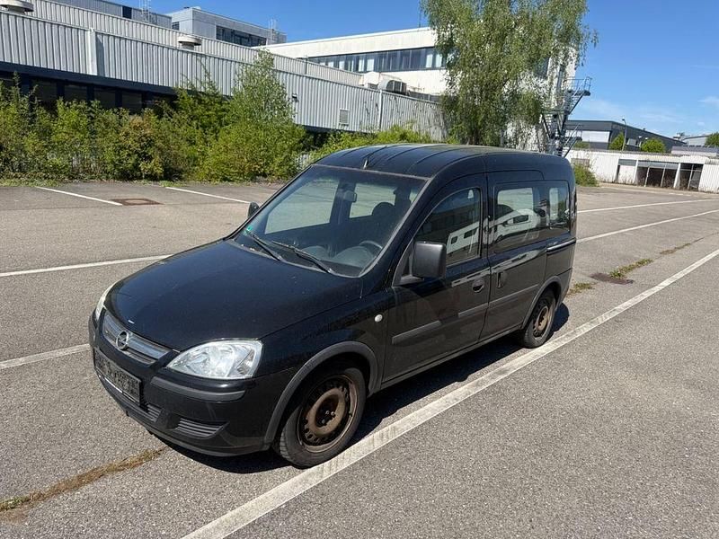 Usata Opel Combo Edition 94 CV (69 kW) 2006 Nero Monovolume