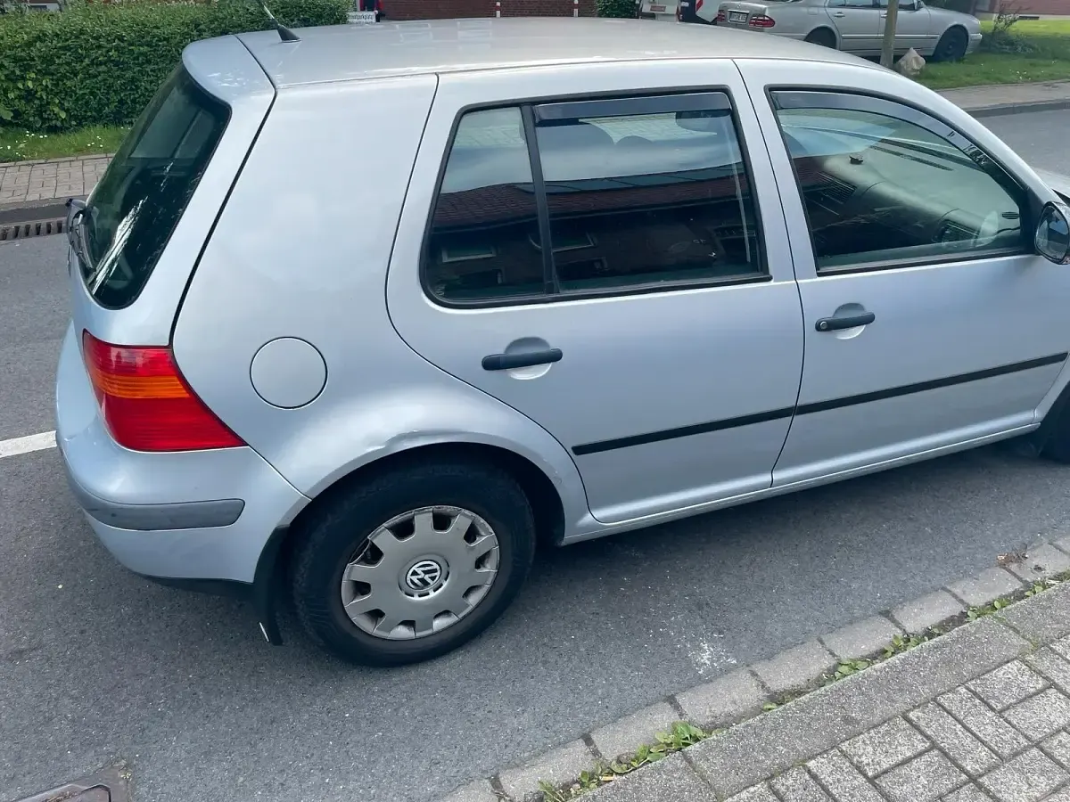 Brugt VW Golf III 75 HK (55 kW) 1998 Sølv Hatchback
