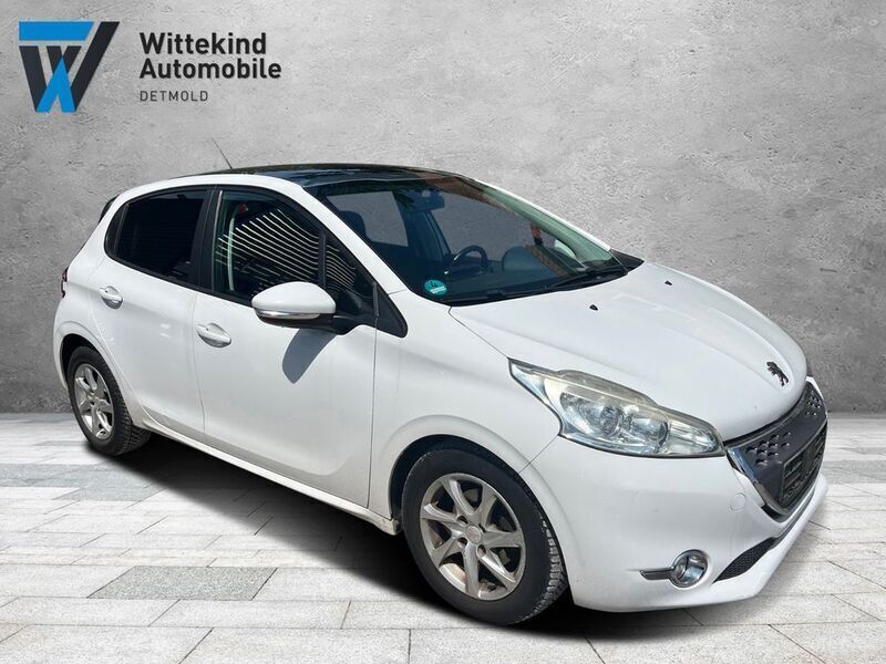Weiß Gebraucht 2012 Peugeot 208 Active Kleinwagen | 3.499 € (Superpreis) - Bild 1/4