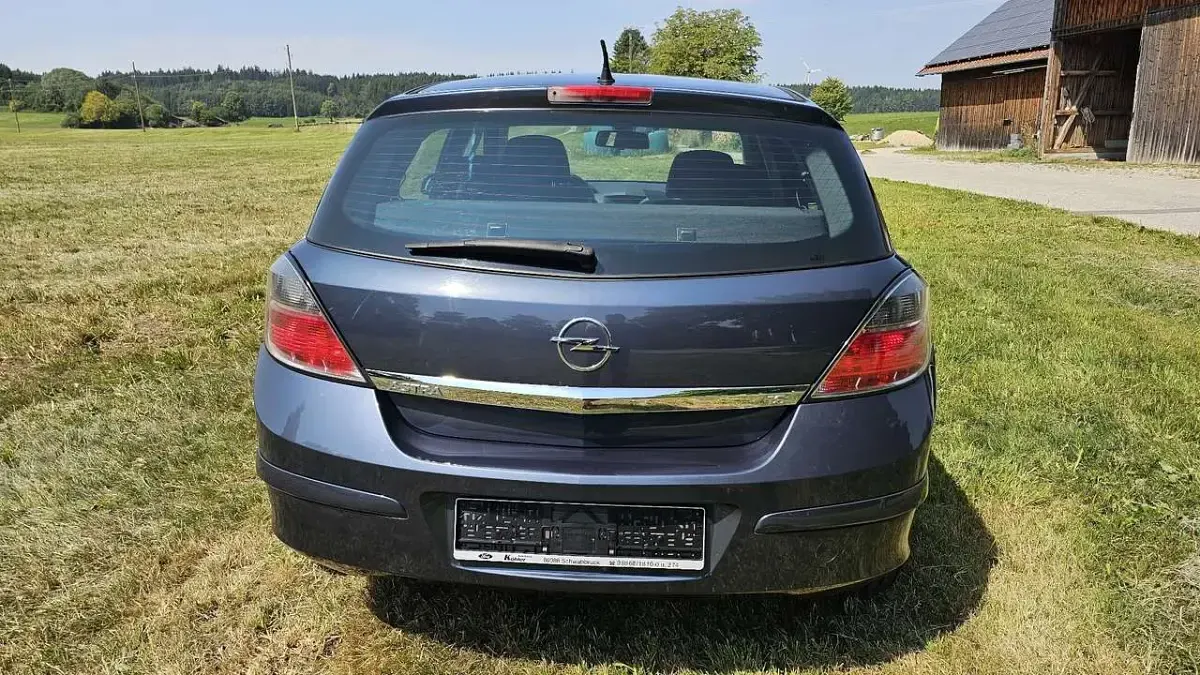 Gebraucht Opel Astra Edition 116 PS (85 kW) 2008 Kleinwagen