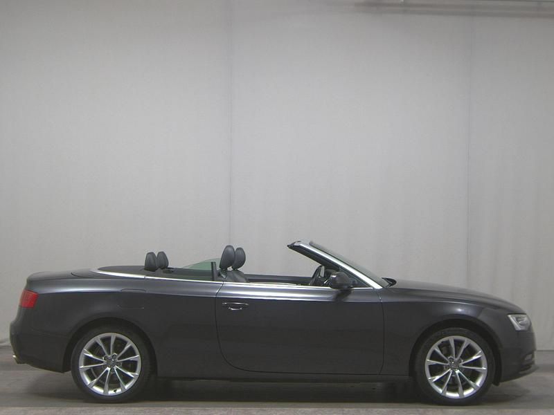 Lavagrau perleffekt Gebraucht 2013 Audi A5 Coupé | 10.990 € (Guter Preis) - Bild 1/4