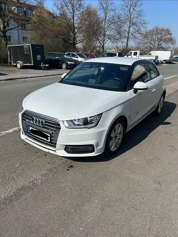 Second-hand Audi A1 Ambiente 90 CP (66 kW) 2015 Alb Hatchback