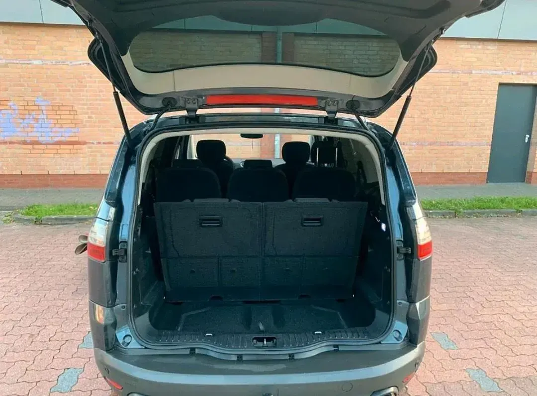 Gebraucht Ford S-MAX S 175 PS (128 kW) 2009 Grau Van / Kleinbus