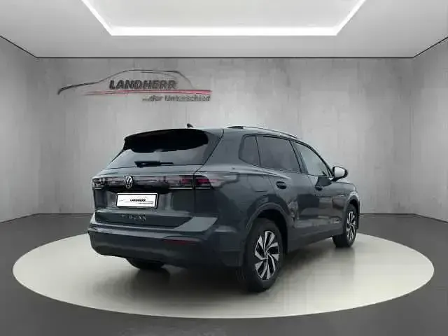 Neu VW Tiguan Life 150 PS (110 kW) 2026 Delfingrau SUV