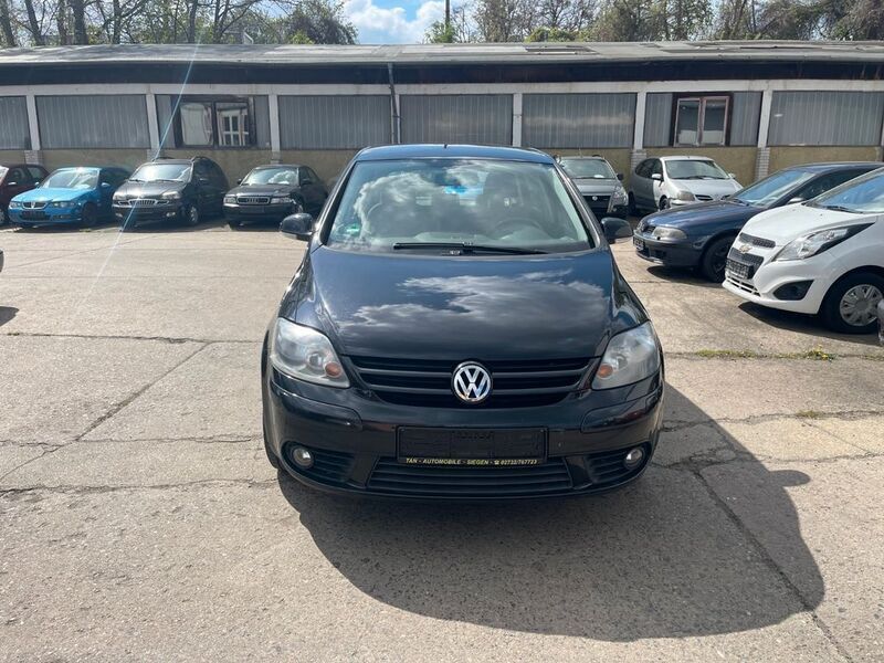 Schwarz Gebraucht 2006 VW Golf Plus Trendline Van / Kleinbus | 4.990 € (Teuer) - Bild 1/4