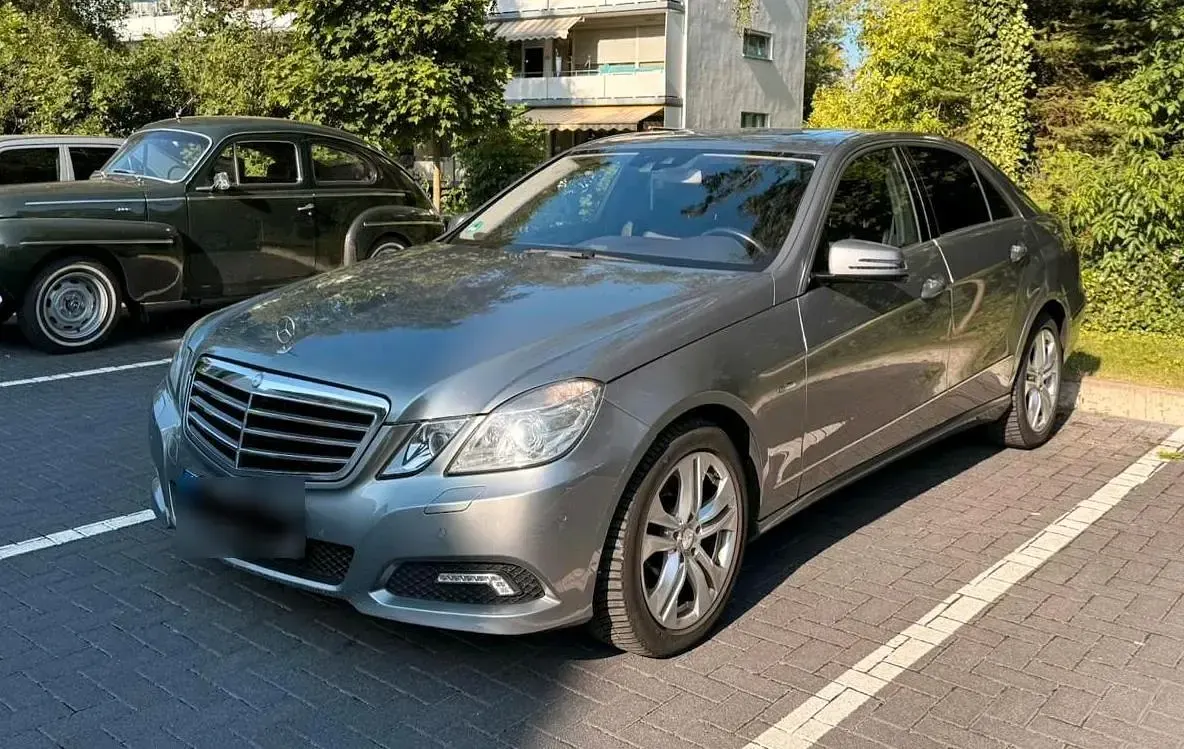 Gebraucht Mercedes E350 Avantgarde 231 PS (169 kW) 2010 Silber Limousine