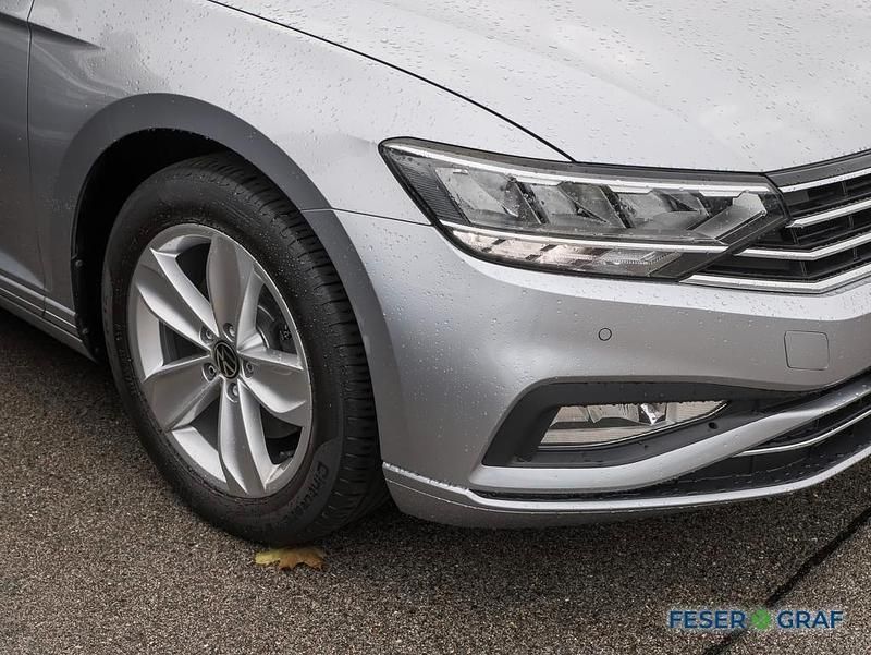 Gebraucht VW Passat Business 200 PS (147 kW) 2022 Pyritsilber metallic Kombi