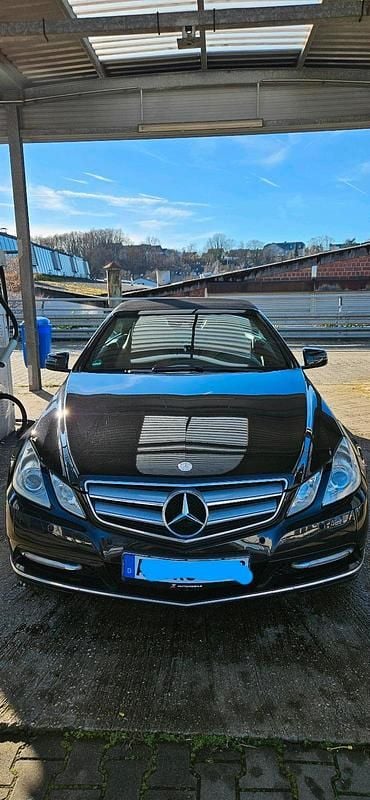 Gebraucht Mercedes 220 170 PS (125 kW) 2012 Schwarz Cabrio