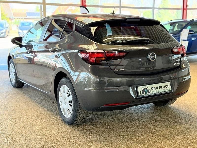 Gebraucht Opel Astra Edition 125 PS (91 kW) 2016 Limousine