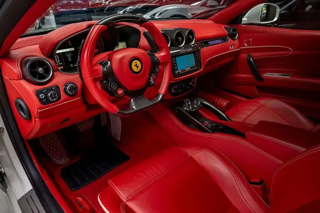 Gebraucht Ferrari FF 661 PS (486 kW) 2012 Weiß Kombi