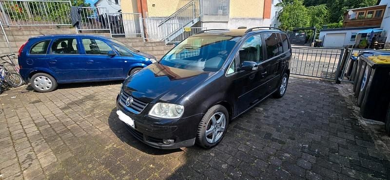 Schwarz Gebraucht 2006 VW Touran Van / Kleinbus | 2.950 € - Bild 1/4